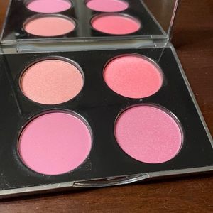 Tara Tarantino Dollskin cheek palette